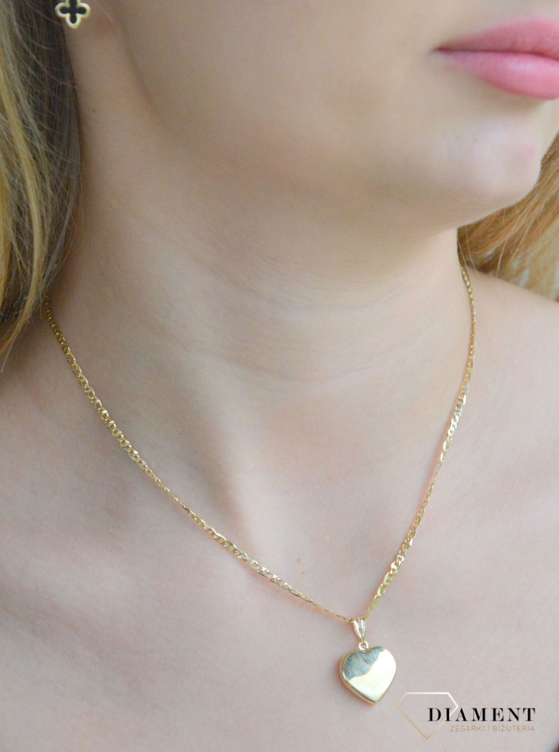 Złota zawieszka damska 375 wypukła grawerowane Serce ZA 4776B 375.jpg